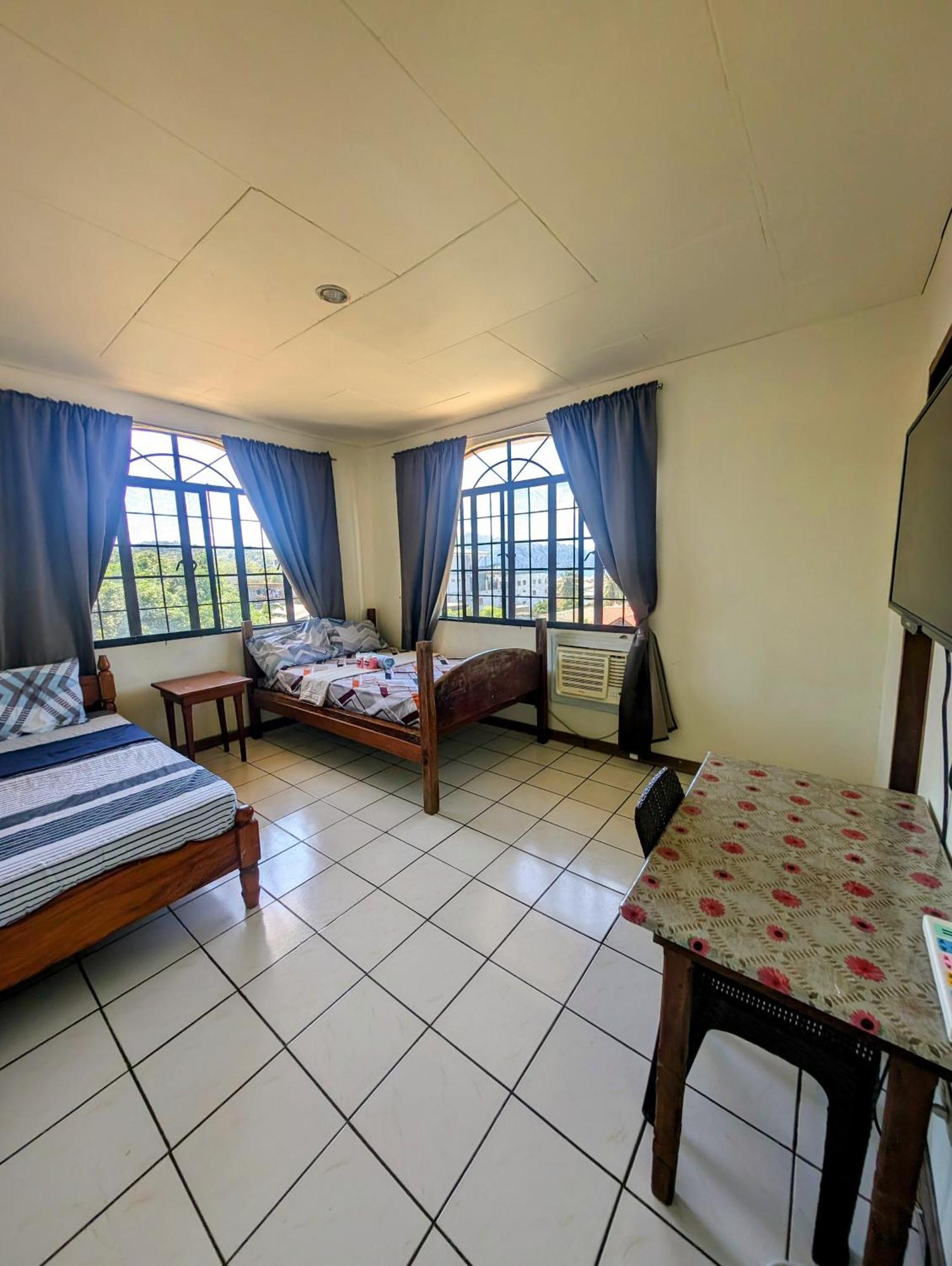 Screaming Gecko Hostel Busuanga Exterior foto
