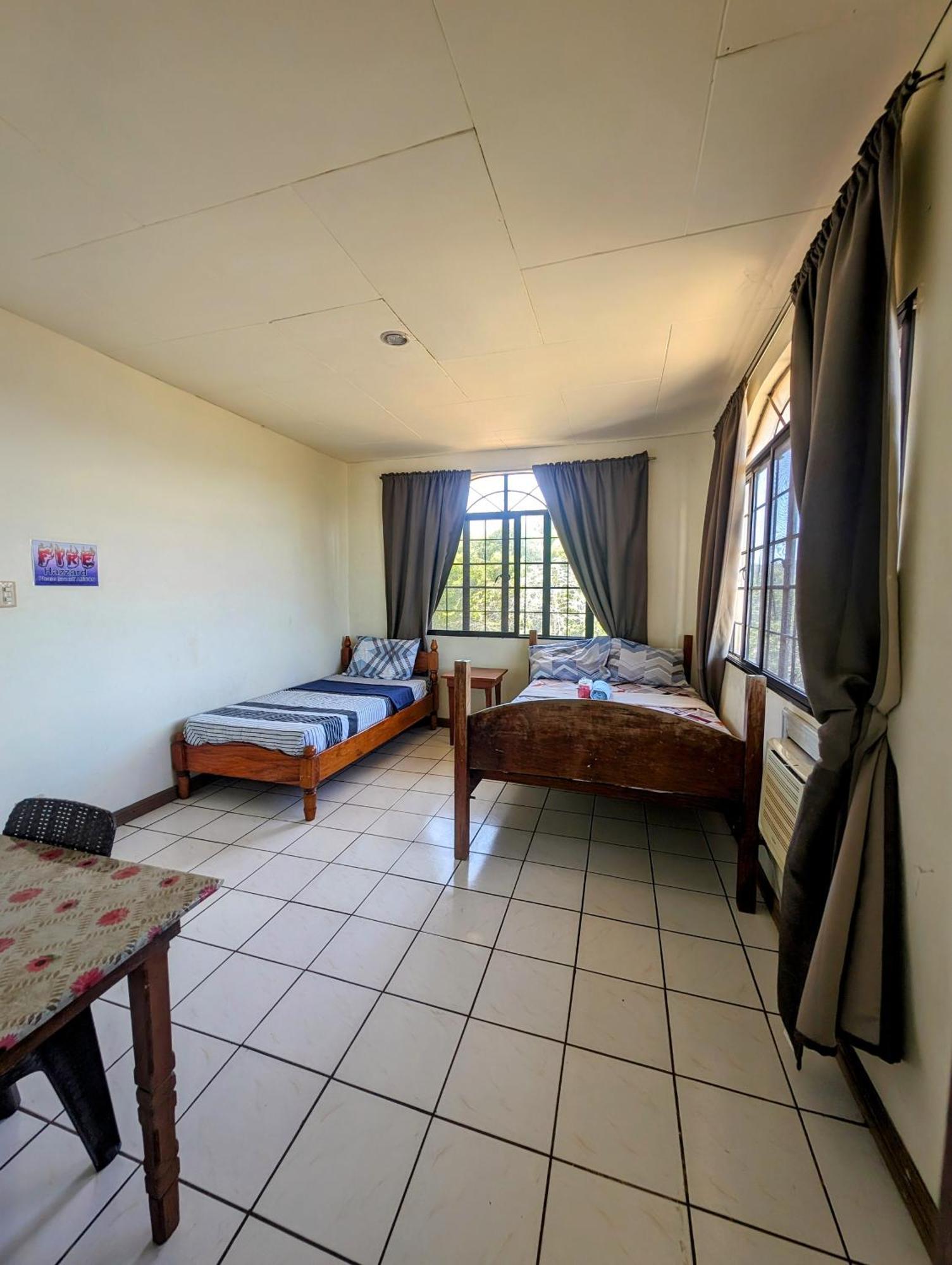 Screaming Gecko Hostel Busuanga Exterior foto
