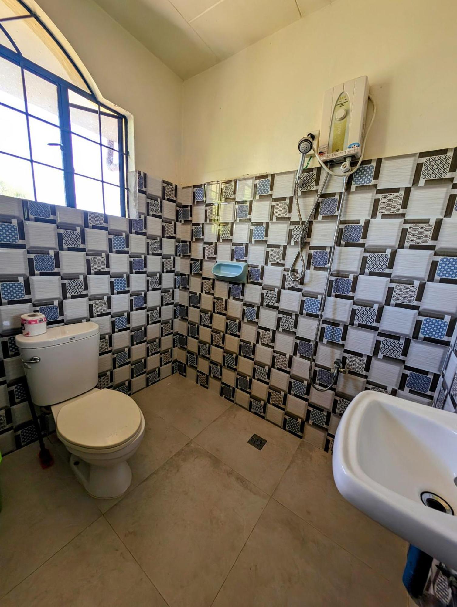 Screaming Gecko Hostel Busuanga Exterior foto