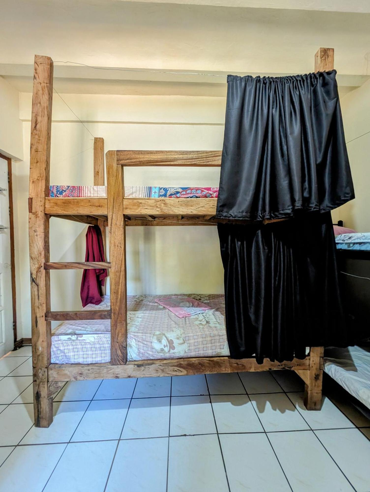 Screaming Gecko Hostel Busuanga Exterior foto
